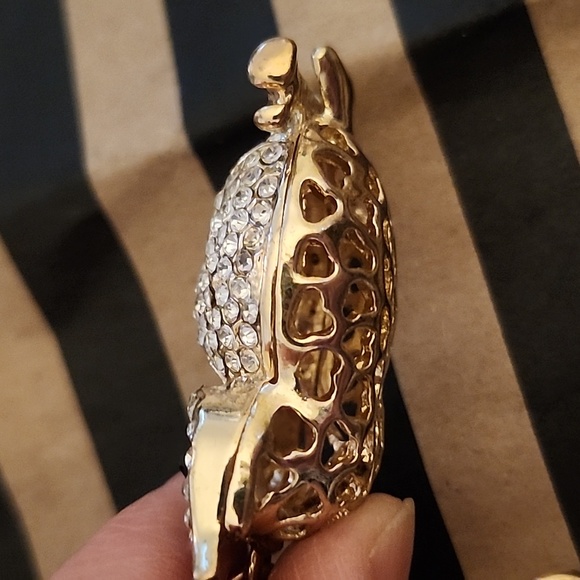 Naturalizer Owl Keychain - Picture 9 of 10